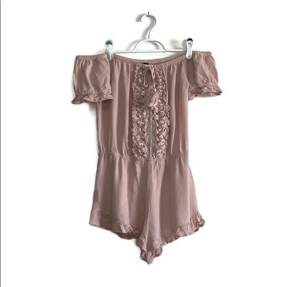 Forever 21 Pink Lace Ruffle Off the Shoulder Romper Size Small - Picture 1 of 5